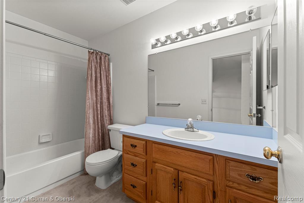 9412 Westwind Drive, Livonia, MI 48150 — Photo 18