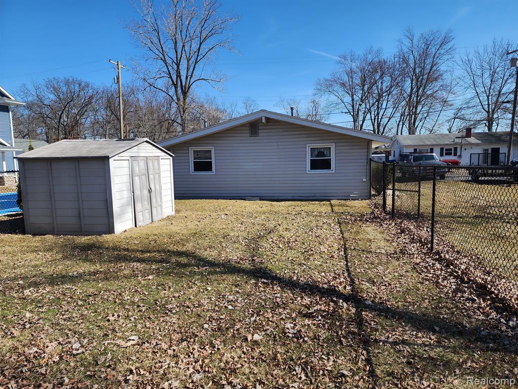 41 FORDS Drive, Brooklyn, MI 49230 — Photo 2