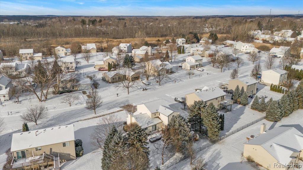 8958 SUNFLOWER, Whitmore Lake, MI 48189 — Photo 14