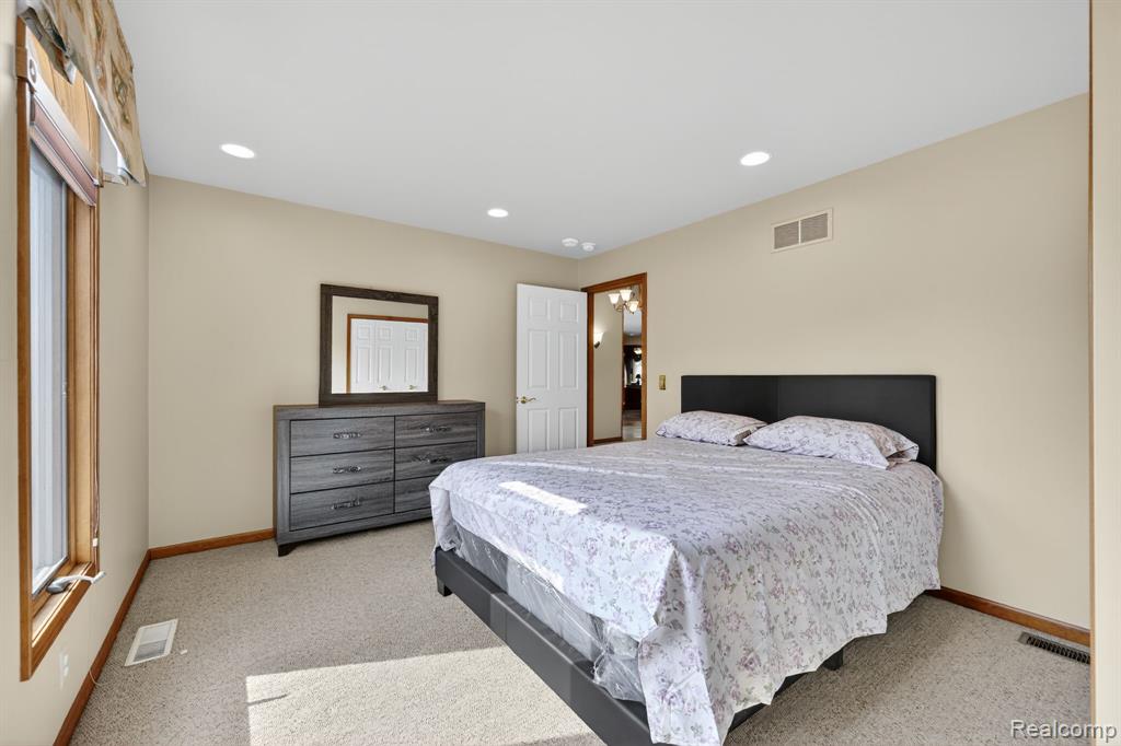 4891 Maceri Circle, Sterling Heights, MI 48314 — Photo 28