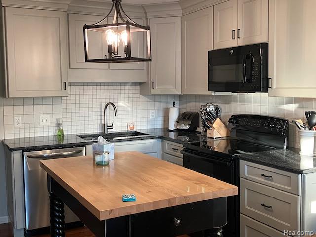 6493 Club Court E, Grand Blanc, MI 48439 — Photo 2