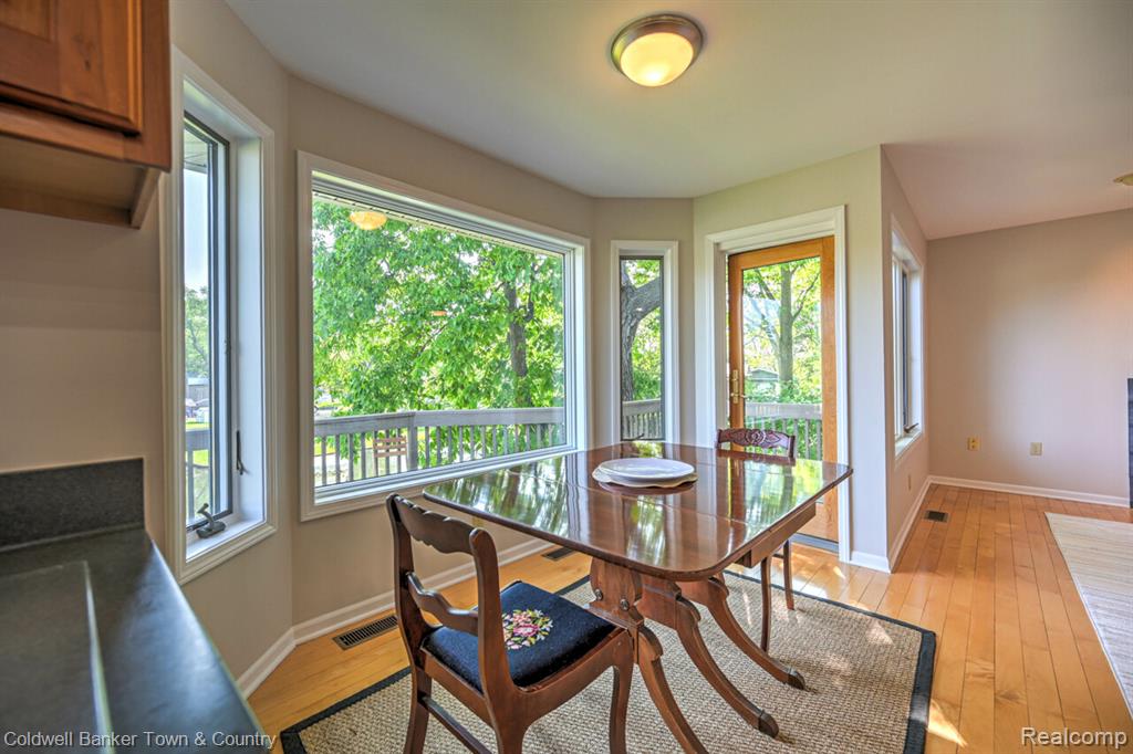 11265 N Shore Drive, Whitmore Lake, MI 48189 — Photo 19