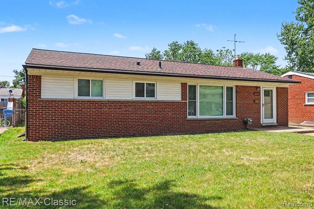 28691 Hales Street, Madison Heights, MI 48071 — Photo 2