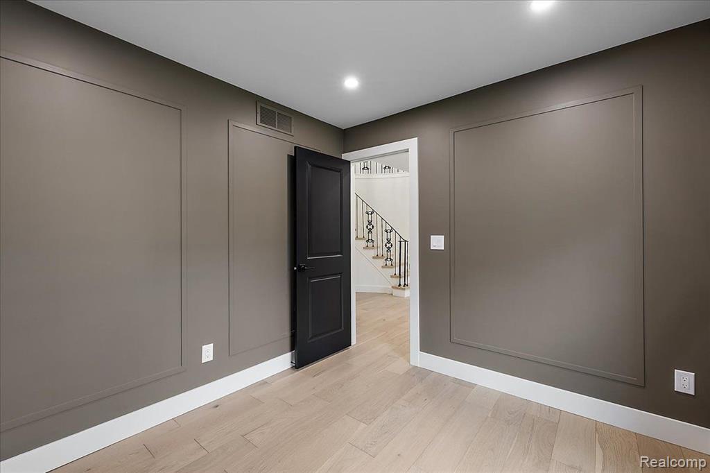 61561 N RIDGE Trail, Washington, MI — Photo 29