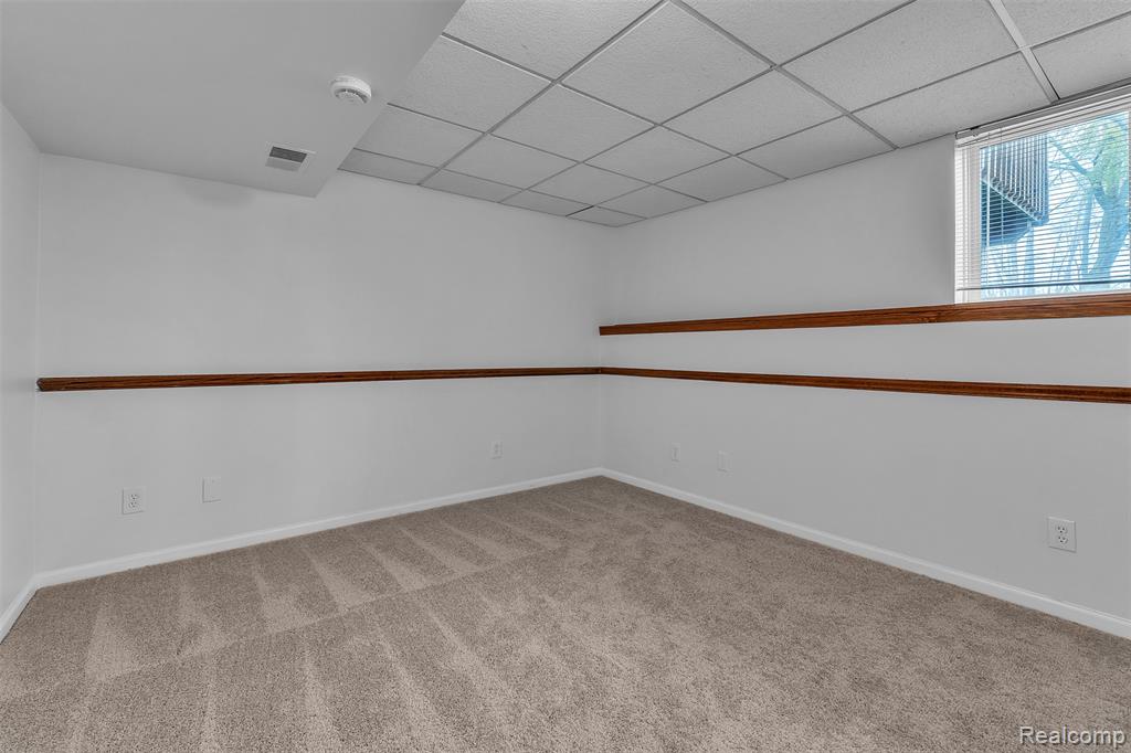 1264 Jay Street, Waterford, MI 48327 — Photo 34