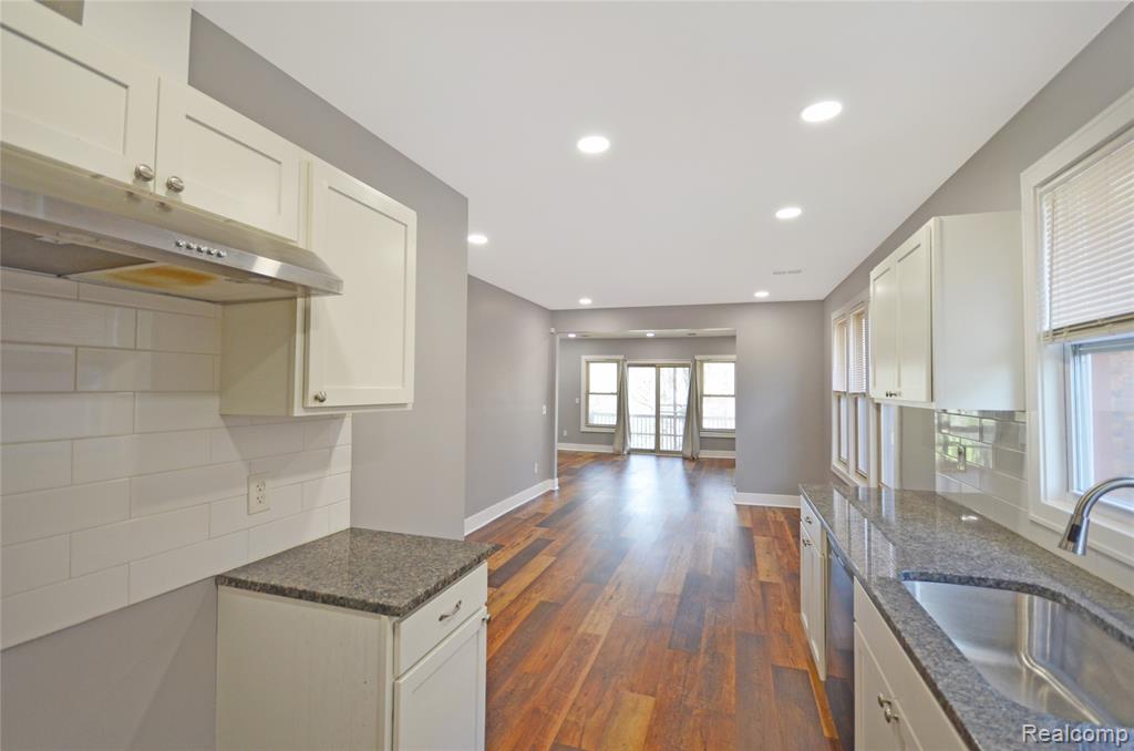 2253 Gladstone Street, Detroit, MI 48206 — Photo 28