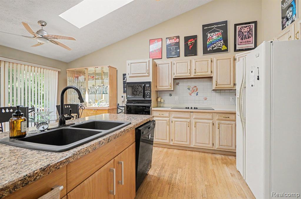 6638 Ridgeview Drive, Clarkston, MI — Photo 10