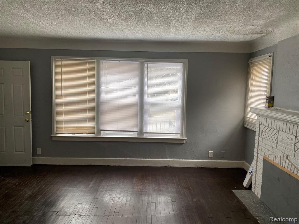 8248 Roselawn Street, Detroit, MI 48204 — Photo 3