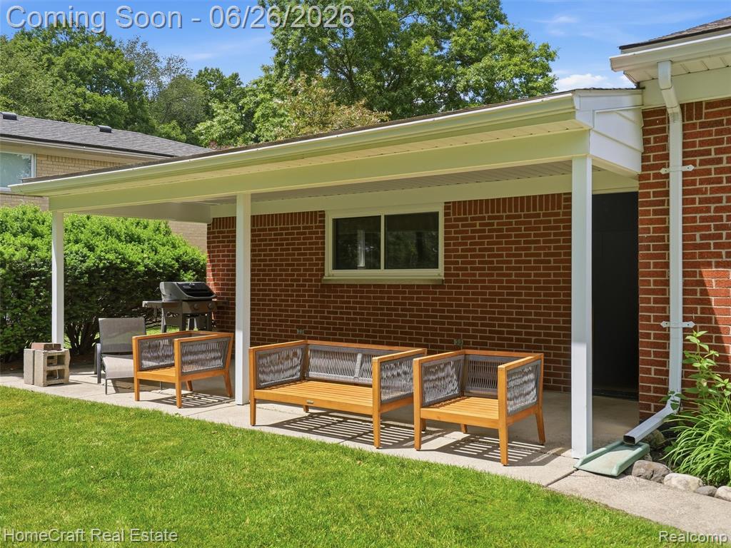 42047 CLEMONS Drive, Plymouth, MI 48170 — Photo 3