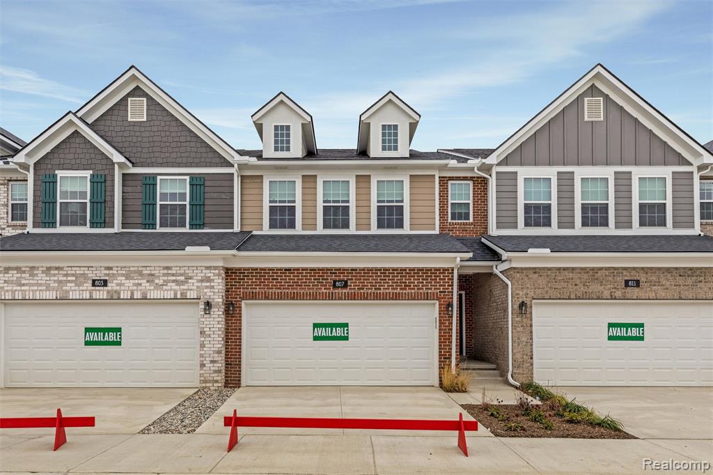 807 Balmoral Ln, Troy, MI 48085 — Photo 33