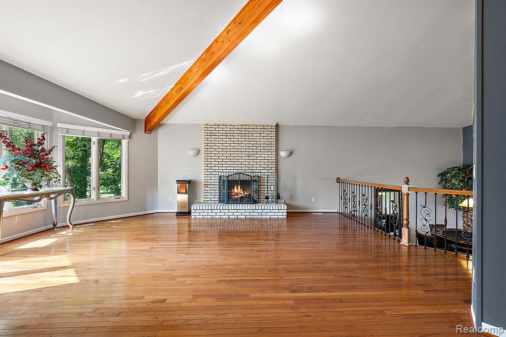 8398 ELKRUN Drive, Clarkston, MI 48348 — Photo 8