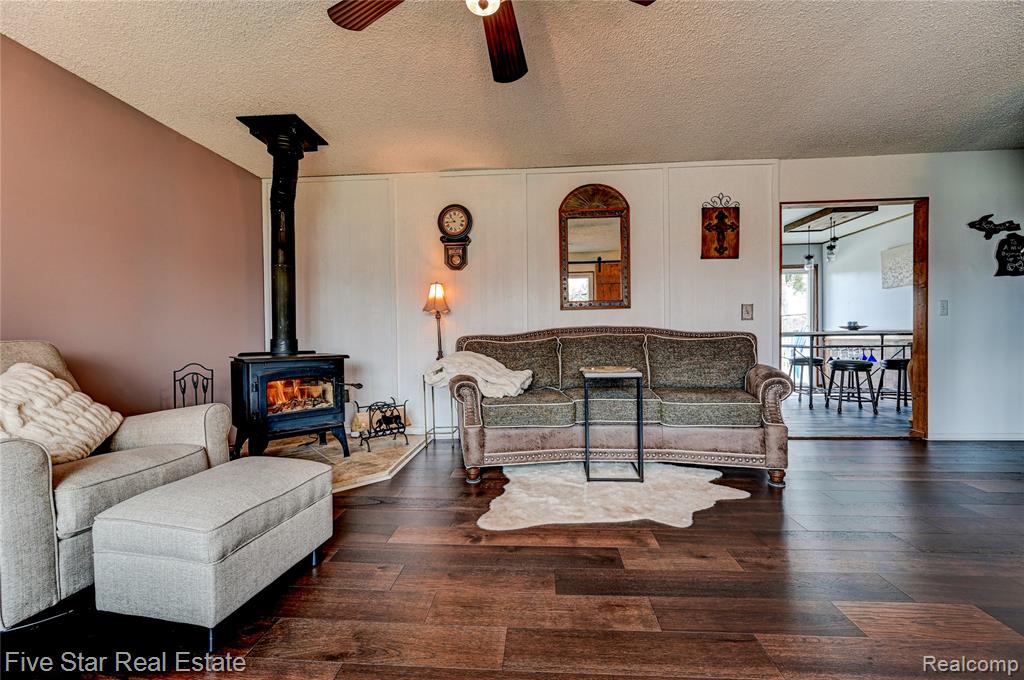 2995 Beaumont Drive, Highland, MI 48356 — Photo 9
