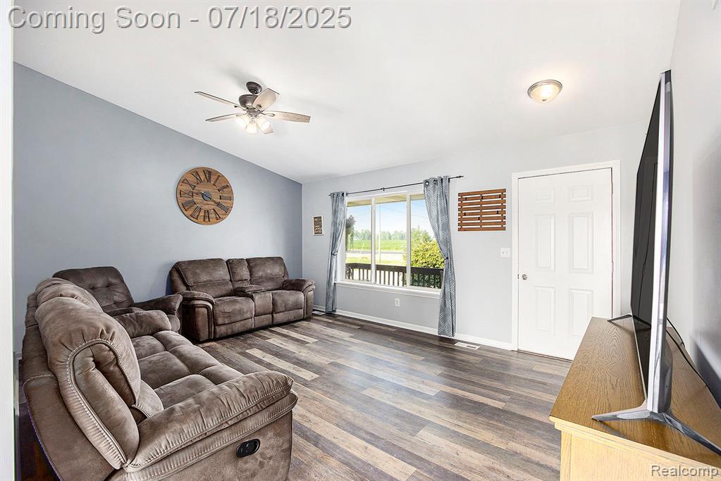 7419 Seymour Road, Swartz Creek, MI 48473 — Photo 2
