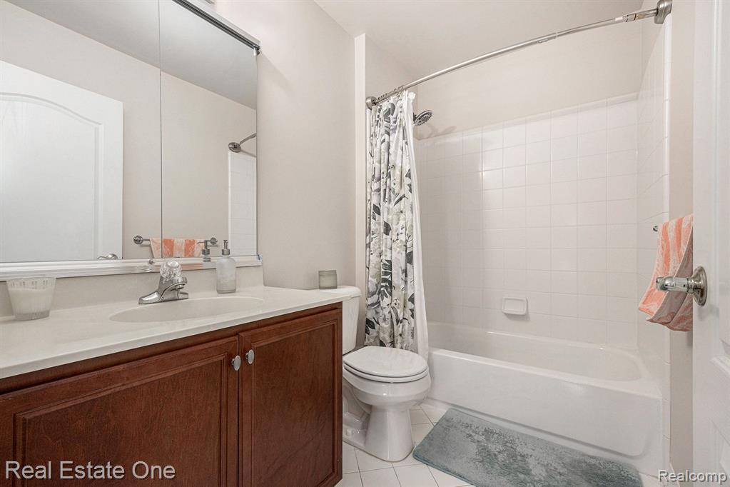 49991 BLACKBERRY Trail, Novi, MI — Photo 20