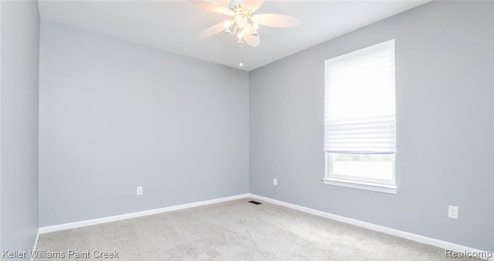 401 Deer Path Trail, Waterford, MI 48327 — Photo 12