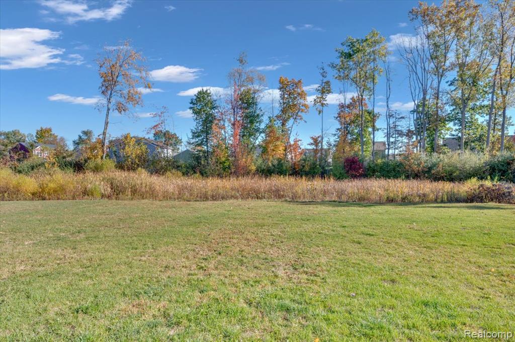 1031 Kemperwood Court, Howell, MI 48843 — Photo 22
