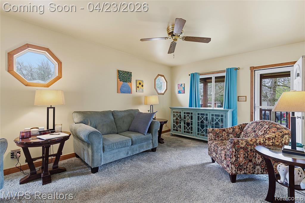 907 Batavia Avenue, Royal Oak, MI 48067 — Photo 5