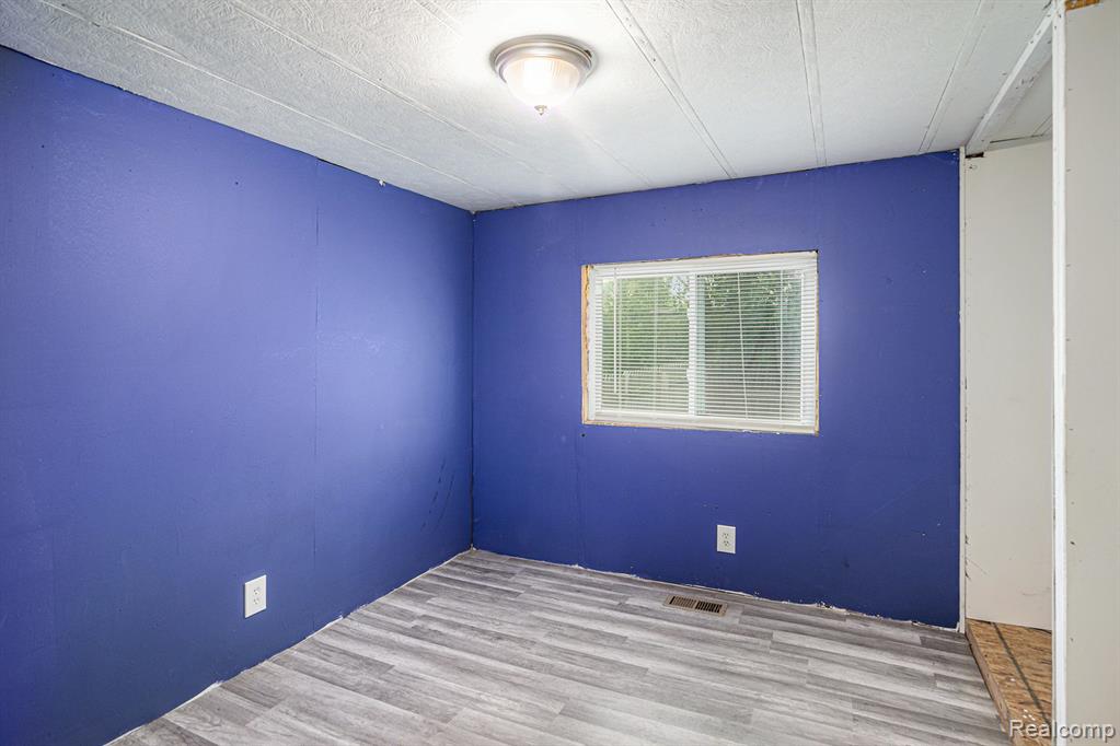4317 N HILL Drive, Holly, MI 48442 — Photo 5