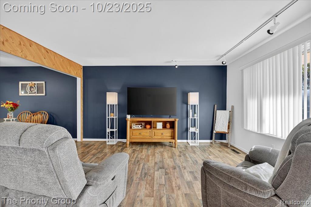 4700 Siebert Road, Waterford, MI 48328 — Photo 8