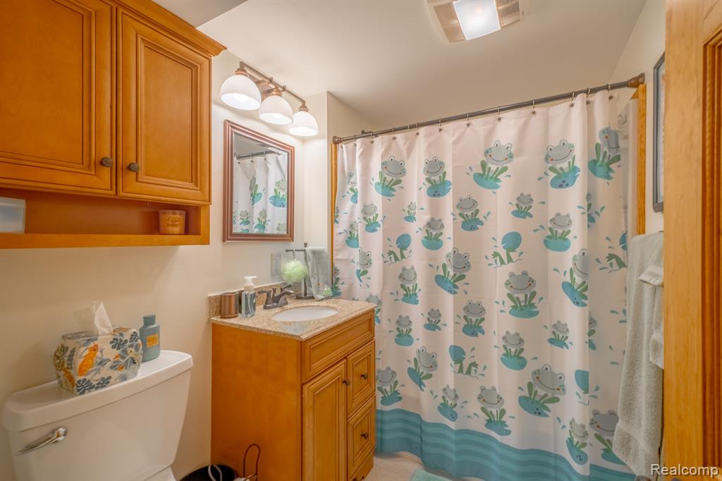 7488 DRIFTWOOD Drive, Fenton, MI 48430 — Photo 24