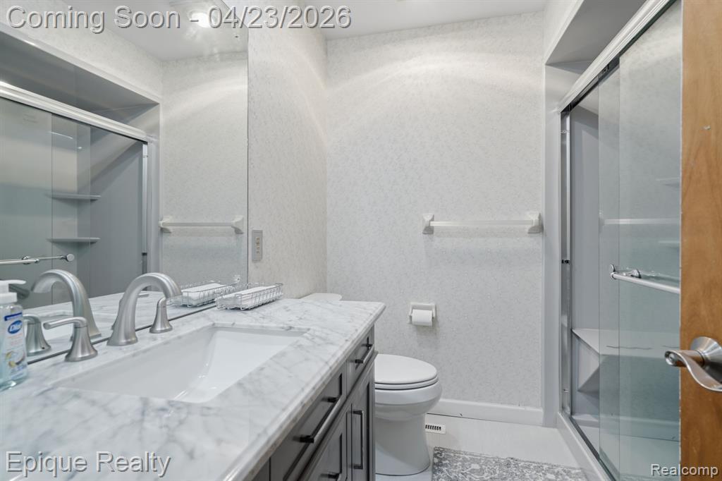 6236 McKenzie Drive, Flint, MI 48507 — Photo 14
