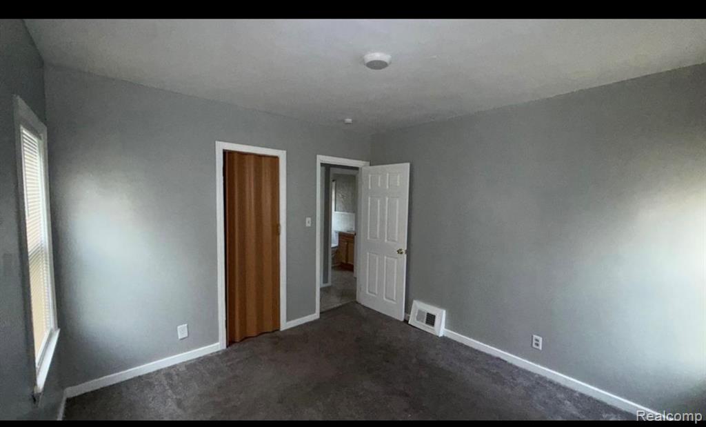 6387 Warwick Street, Detroit, MI 48228 — Photo 5