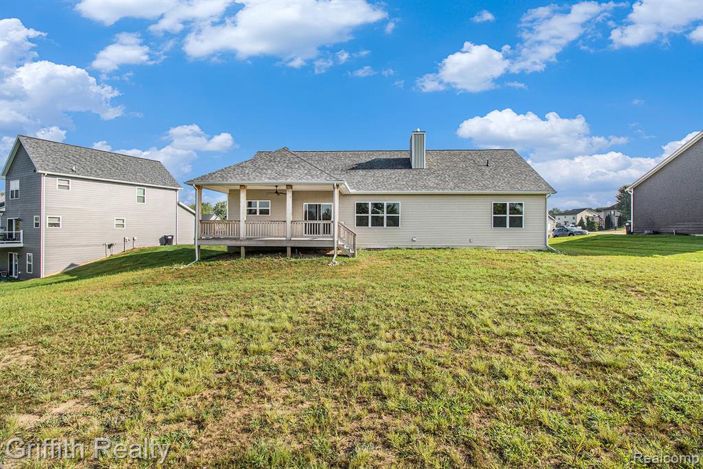 2763 Clivedon Road, Howell, MI 48843 — Photo 2