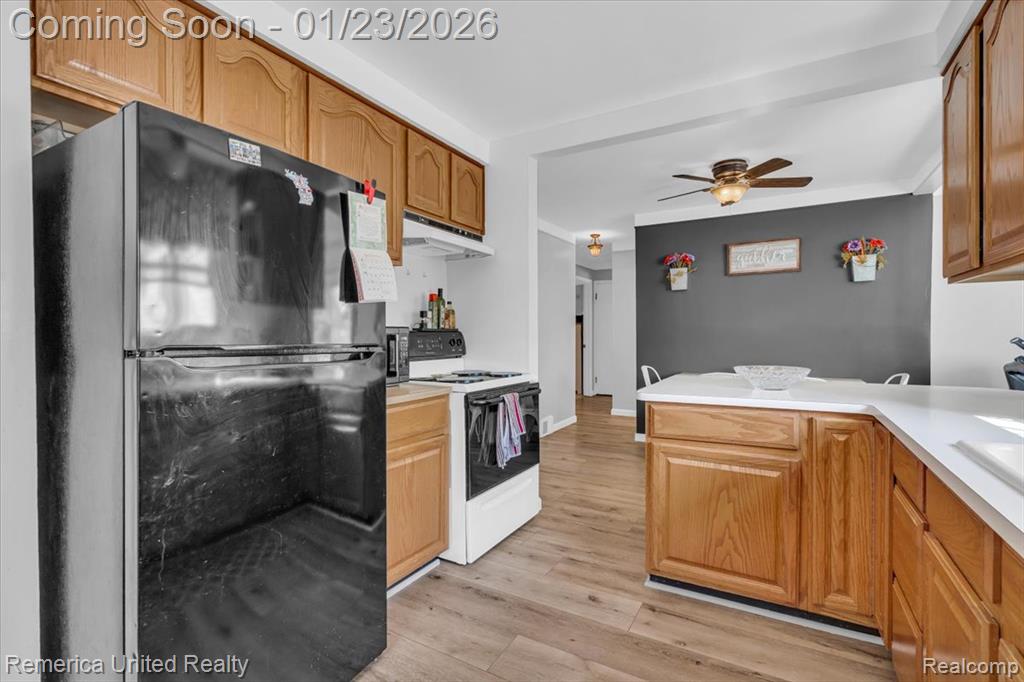 570 Cardwell Street, Garden City, MI — Photo 6