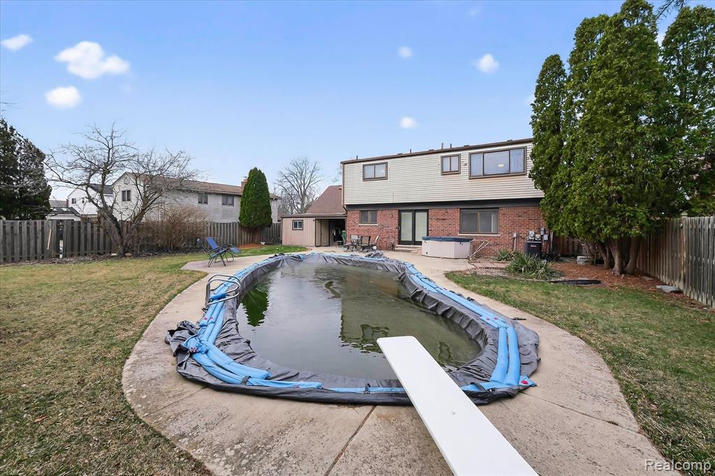 24701 Pamela Street, Flat Rock, MI 48134 — Photo 41