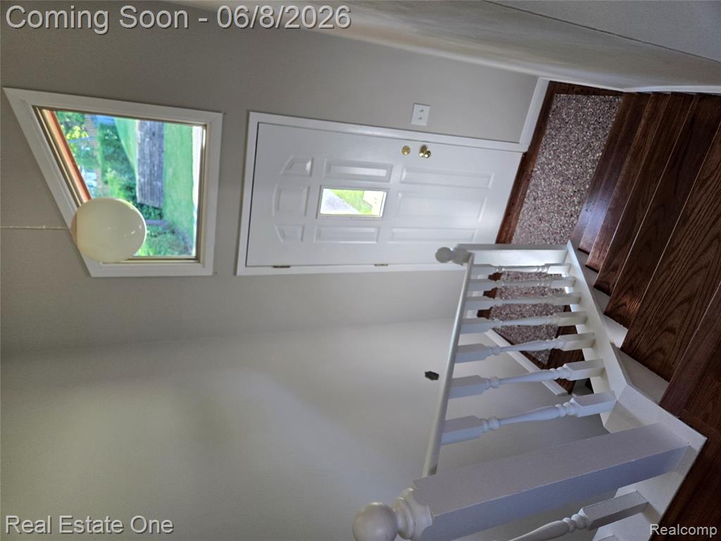 661 Harry Paul Drive, Lake Orion, MI 48362 — Photo 5