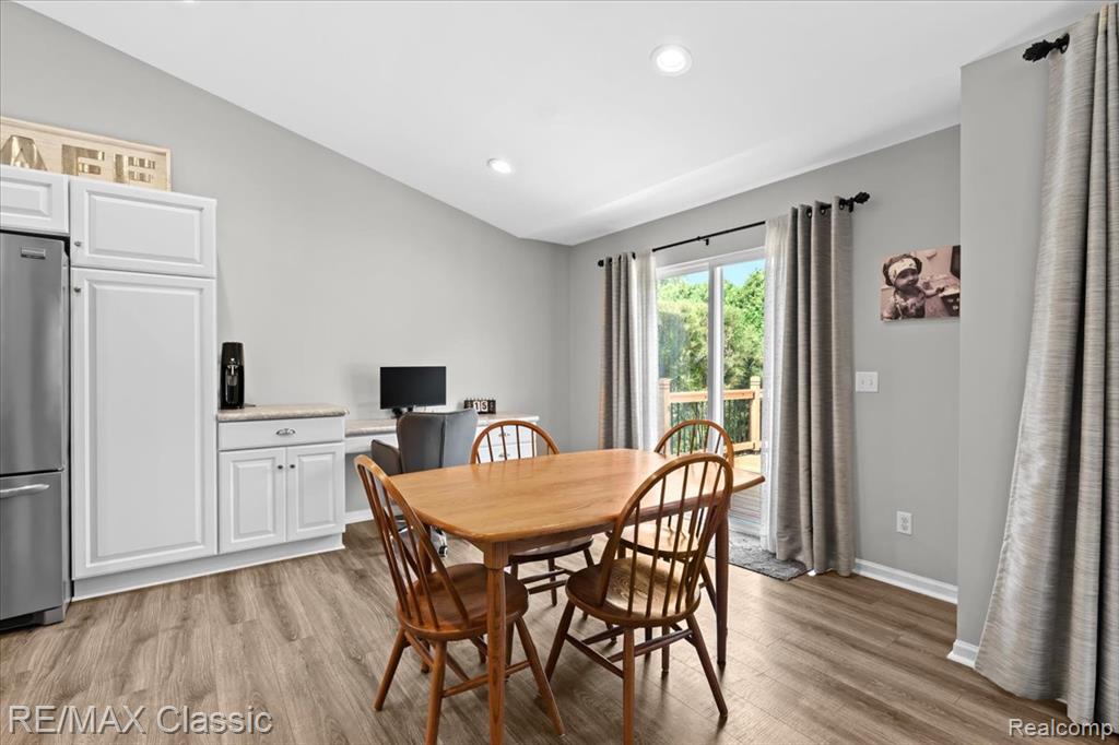 4176 W Pointe Drive, Waterford, MI 48329 — Photo 14