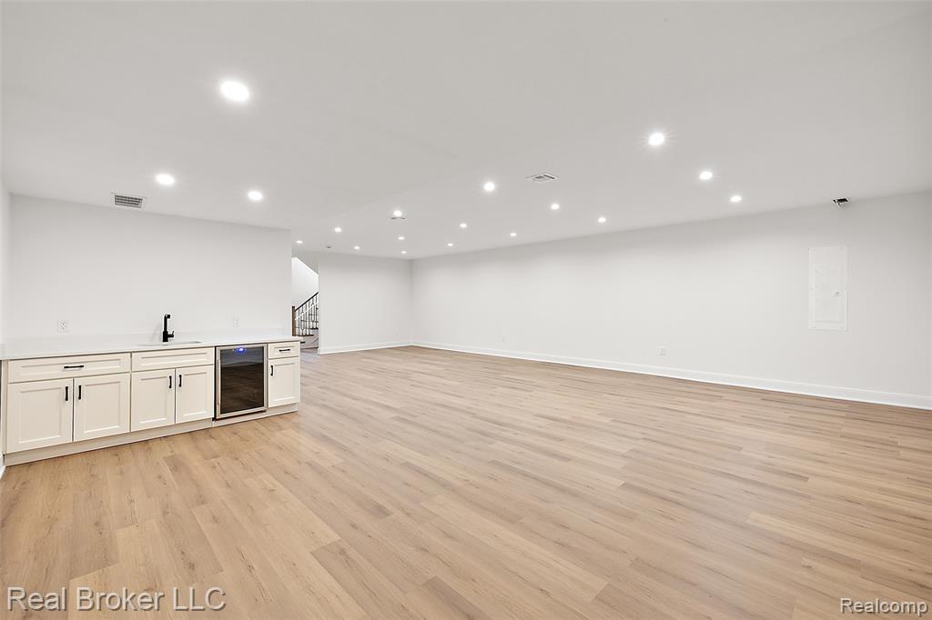 4240 Tonawanda Avenue, Royal Oak, MI 48073 — Photo 84