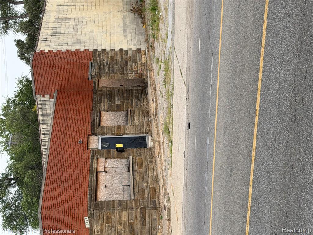 15026 Schaefer Highway - Photo 2