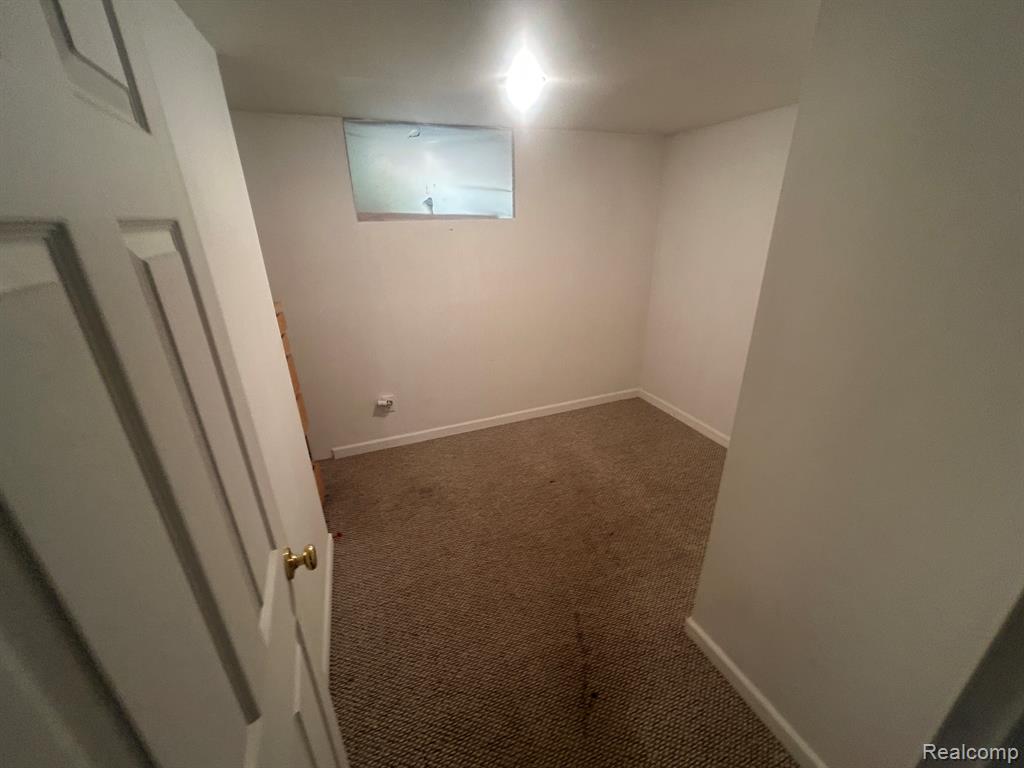 27225 LYNDON, Redford, MI 48239 — Photo 17