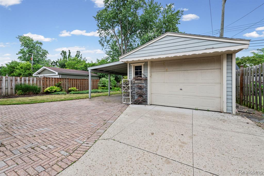 4010 Linwood Avenue, Royal Oak, MI 48073 — Photo 24