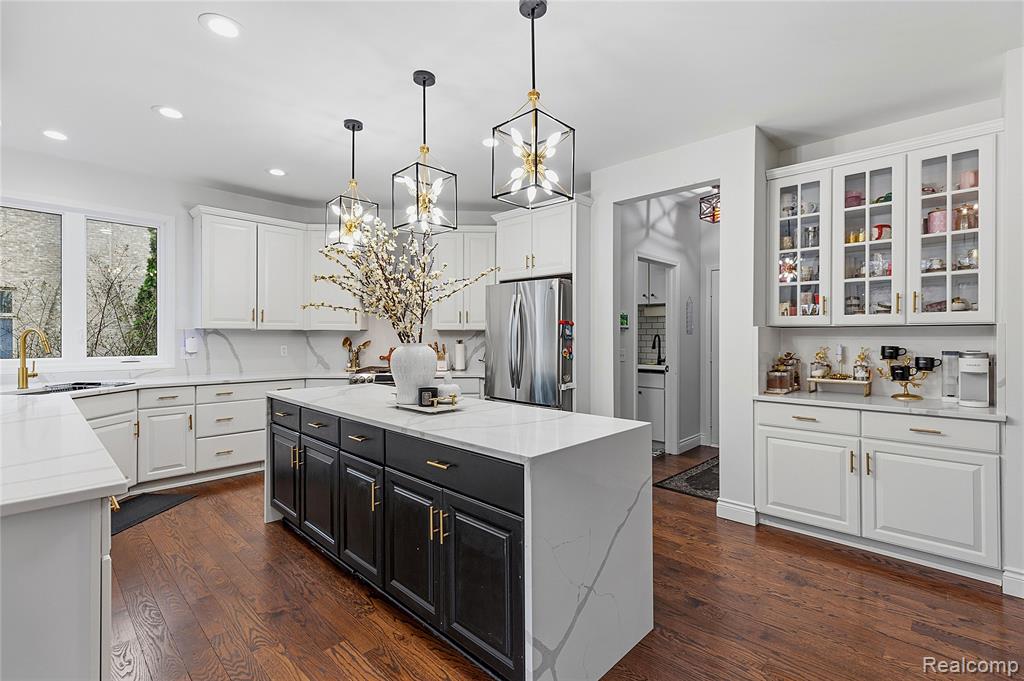 54126 Scarboro Way, Shelby Twp, MI 48316 — Photo 12