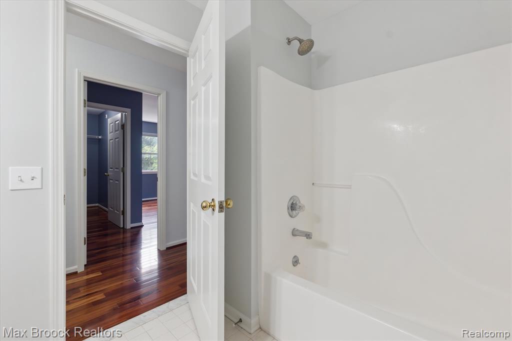 1158 Bay Court, Holly, MI 48442 — Photo 14