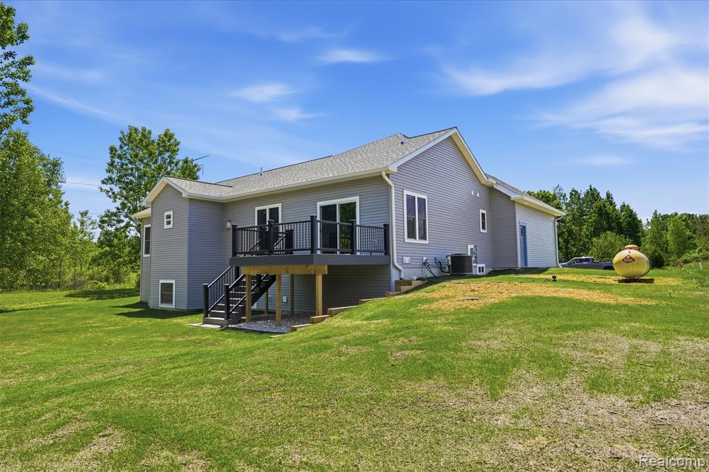6320 Birch Meadows Lane, Fowlerville, MI 48836 — Photo 40