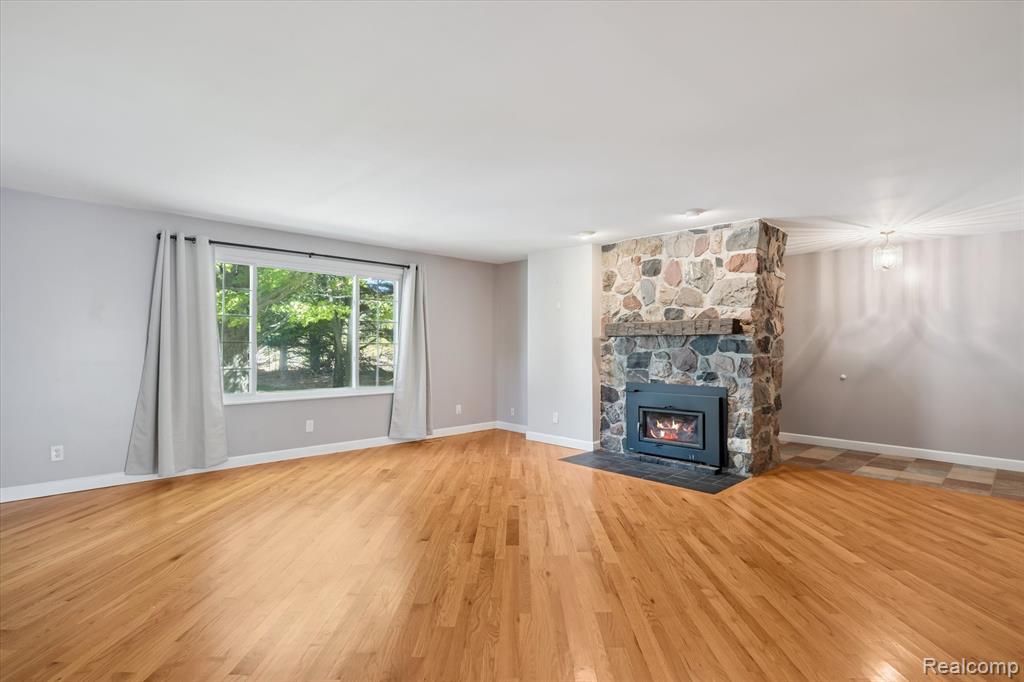 2860 E Coon Lake Road, Howell, MI 48843 — Photo 4