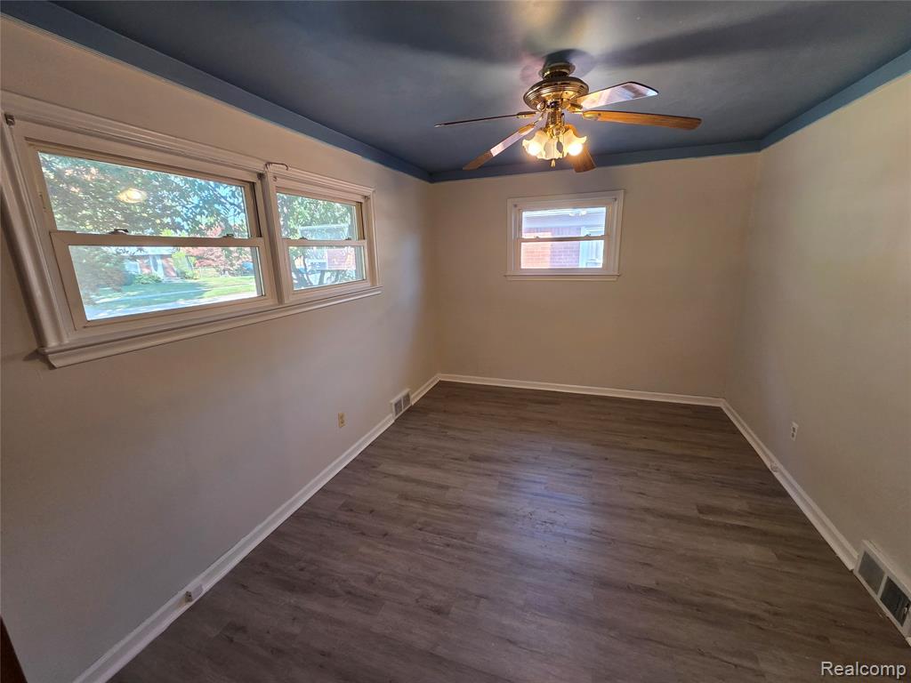 8960 Arnold Avenue, Redford, MI 48239 — Photo 10