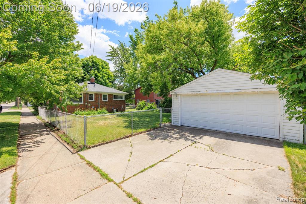 2879 Royal Avenue, Berkley, MI 48072 — Photo 21