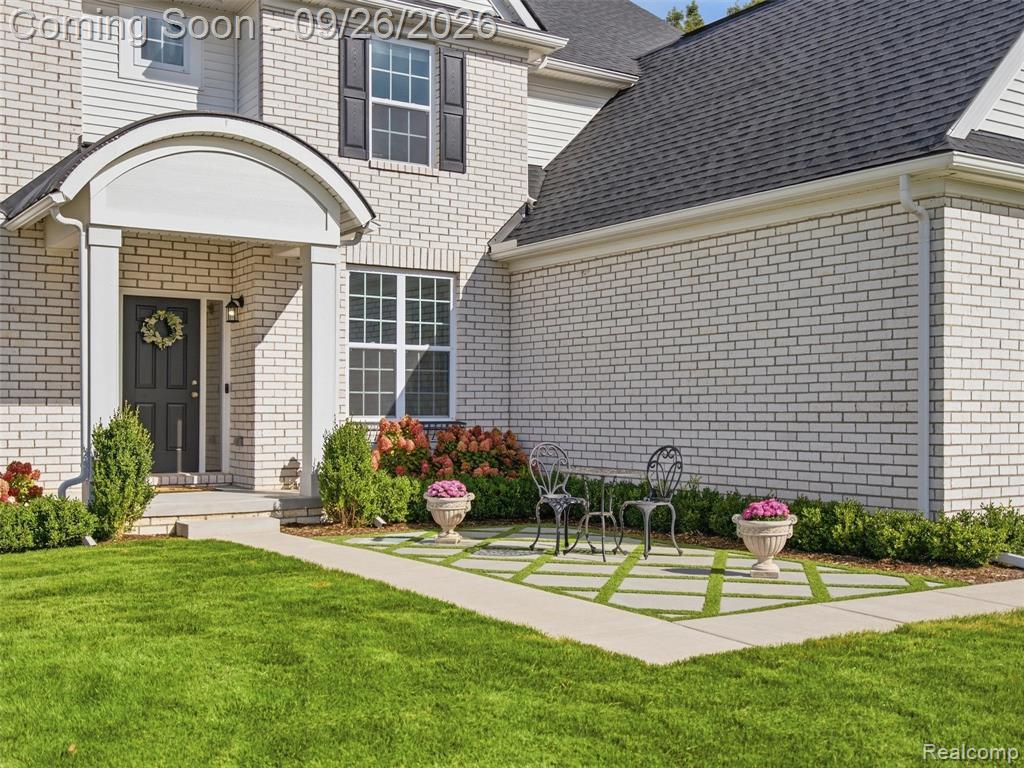 1213 Palatine Drive - Photo 2
