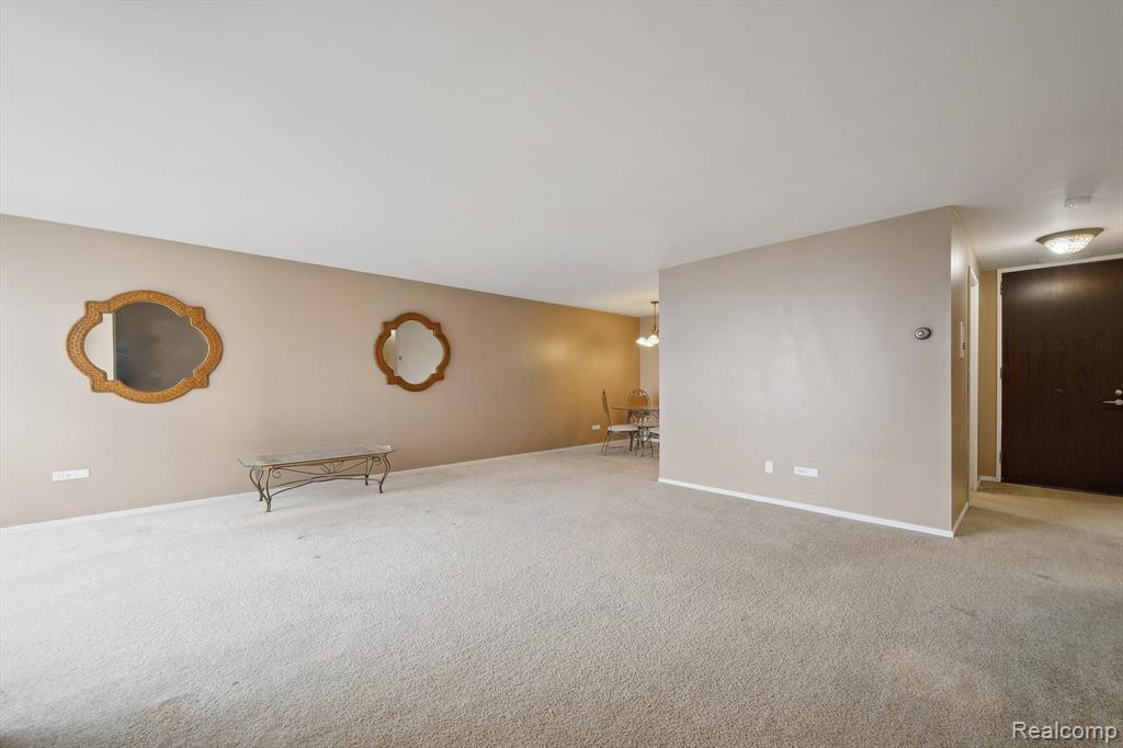 8200 E Jefferson, #1202, Detroit, MI 48214 — Photo 5