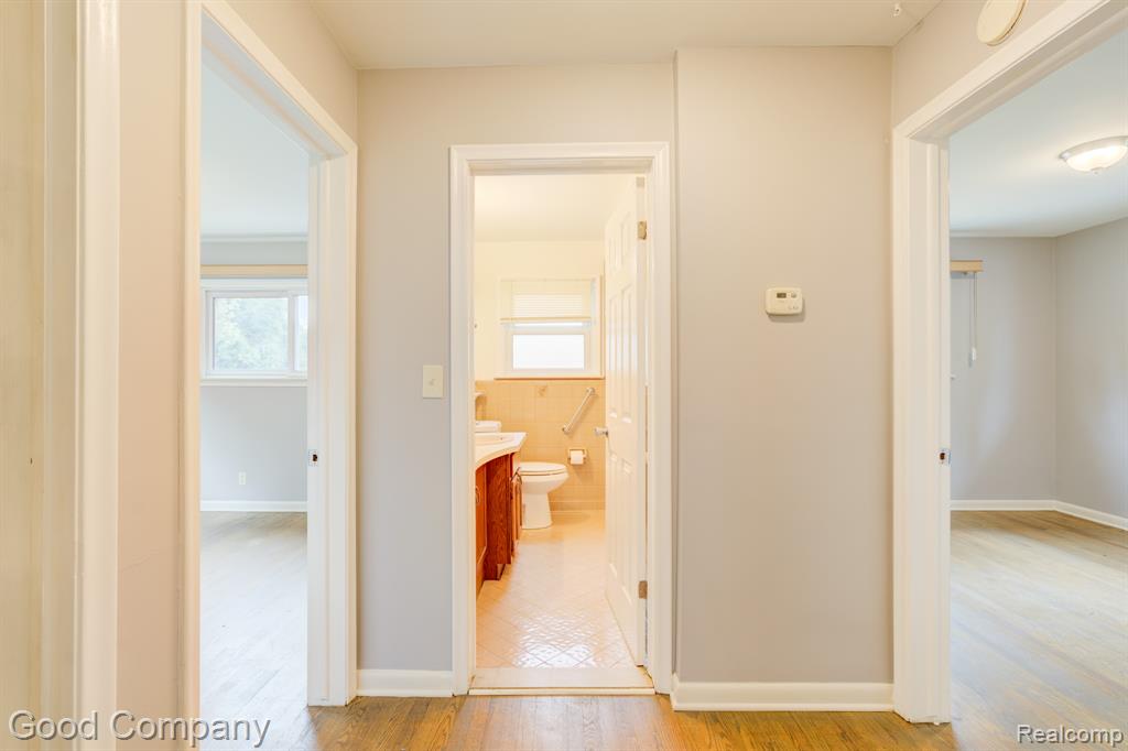 4708 Woodland Avenue, Royal Oak, MI 48073 — Photo 16