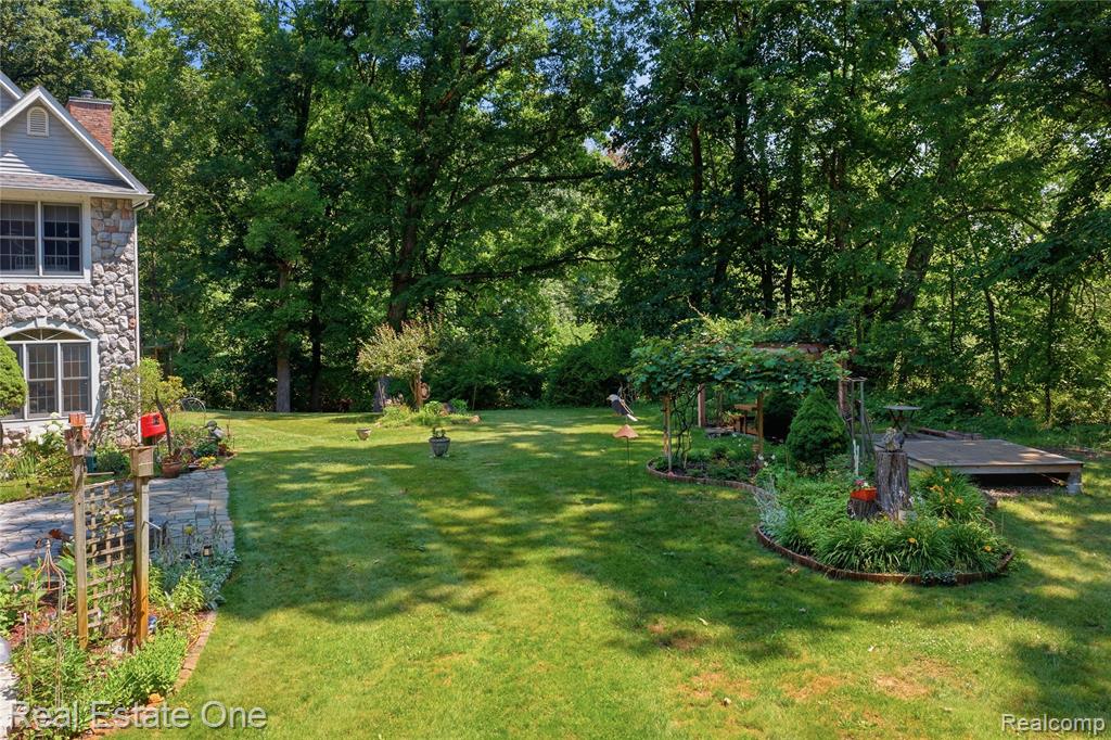 8450 Merrill Road, Whitmore Lake, MI 48189 — Photo 42