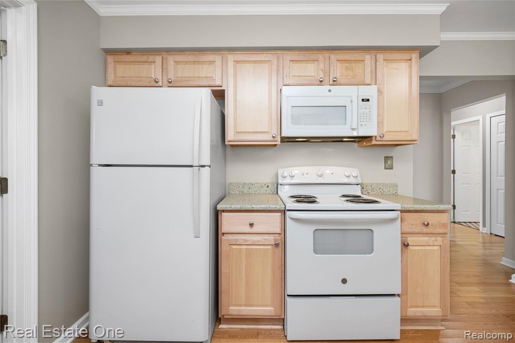 9503 Edward Drive, Brighton, MI 48114 — Photo 24