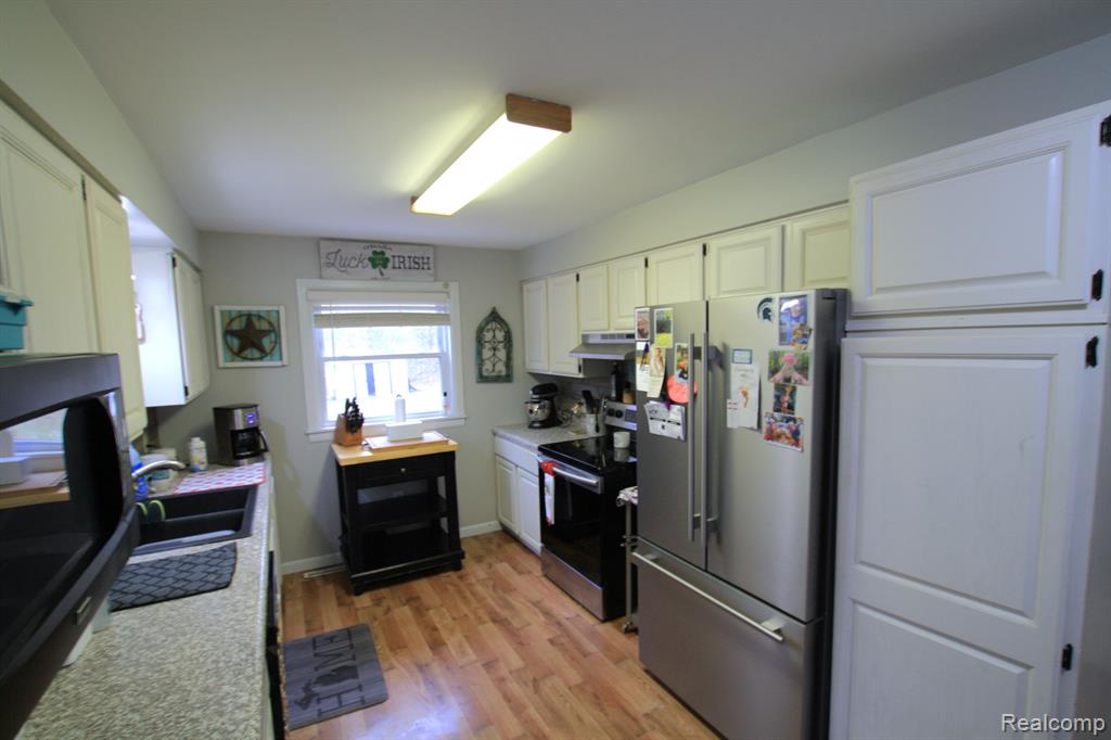 11805 BUECHE Road, Burt, MI 48417 — Photo 8