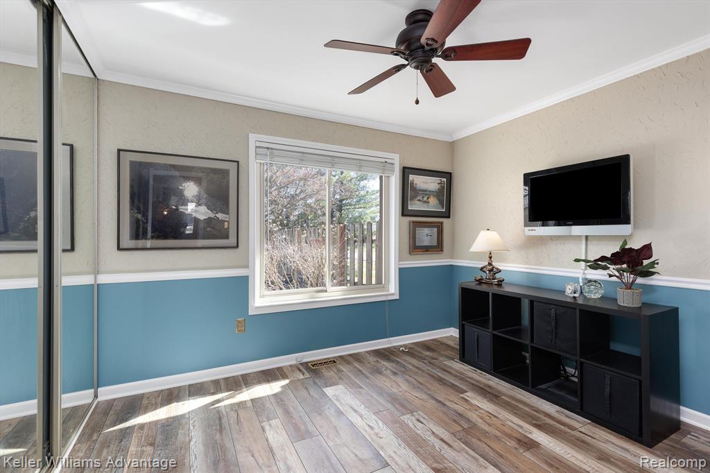 40521 FRANKLIN MILL Street, Novi, MI — Photo 19
