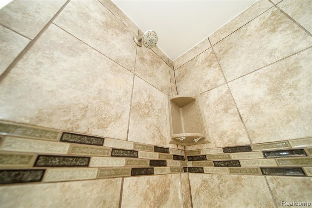 4620 DUDLEY Street, Dearborn Heights, MI 48125 — Photo 35