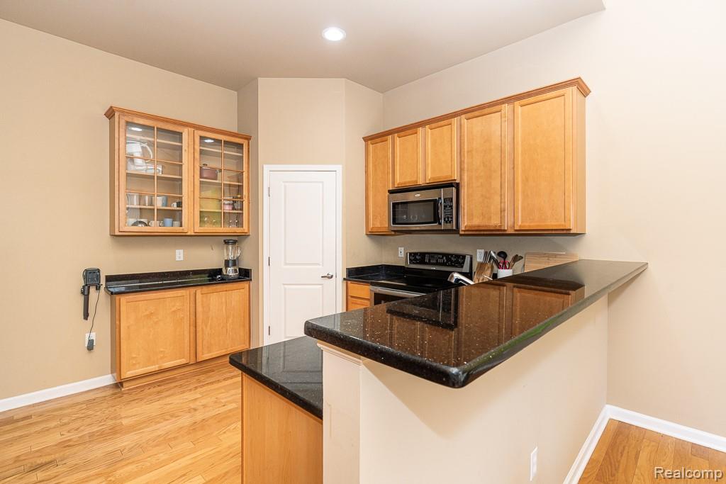 2230 Palmetto, Commerce Twp, MI 48382 — Photo 9